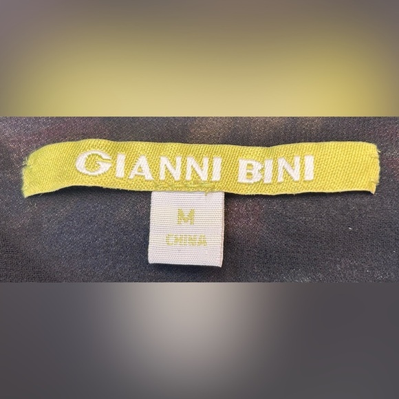 NWT Gianni Bini Vibrant, Chiffon, Tiered Floral Dress, Cold Shoulder Size Medium - Picture 11 of 16